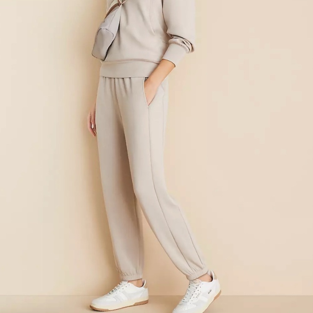 Lou & Grey Light Seagull Grey Scubasoft Joggers